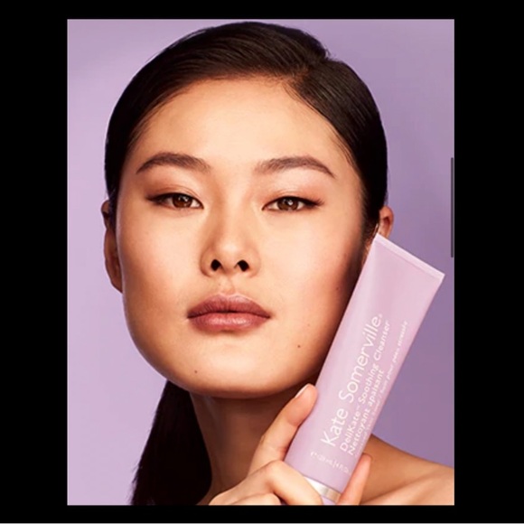 Kate Somerville Delicate Soothing Cleanser. - Picture 2 of 8